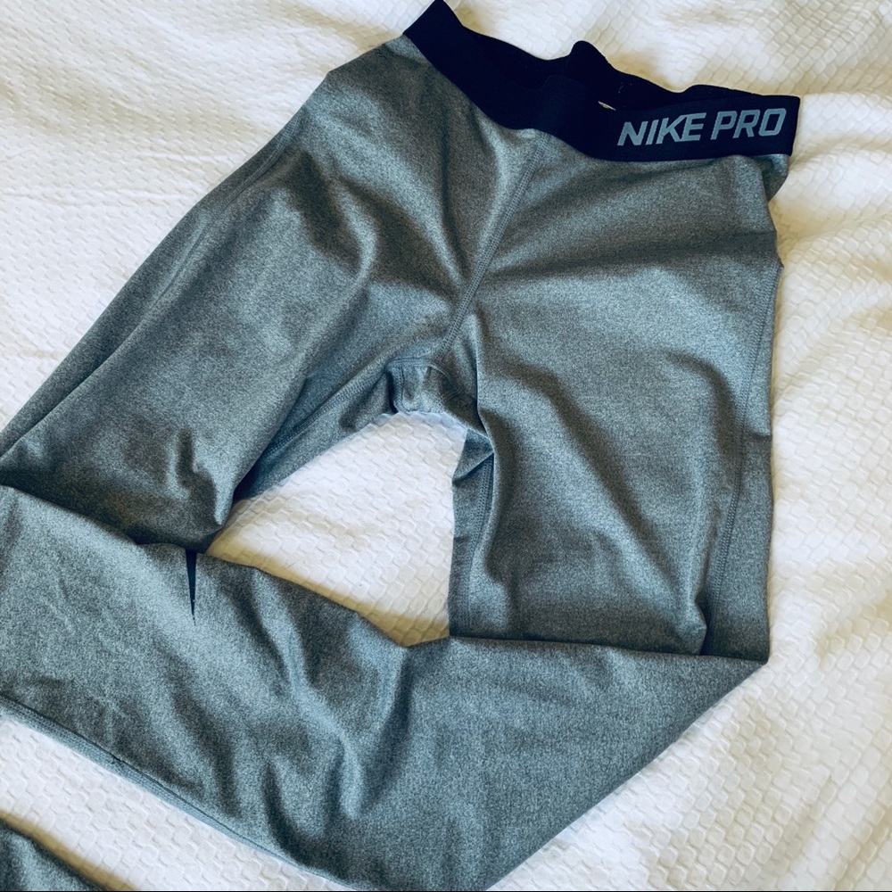 Grey Nike pro leggings